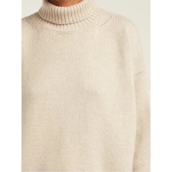 The Row Women's Pheliana Cashmere Turtleneck Sweater - Oatmeal Size S NWT - Picture 4 of 10